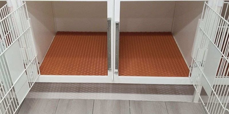 Custom Cage Flooring_a veterinary clinic cage flooring